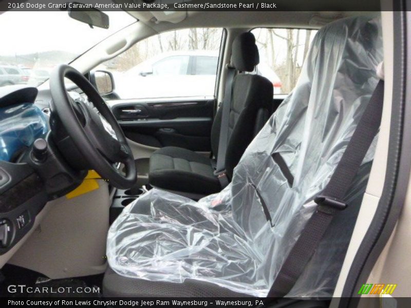 Cashmere/Sandstone Pearl / Black 2016 Dodge Grand Caravan American Value Package