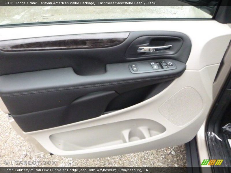 Cashmere/Sandstone Pearl / Black 2016 Dodge Grand Caravan American Value Package