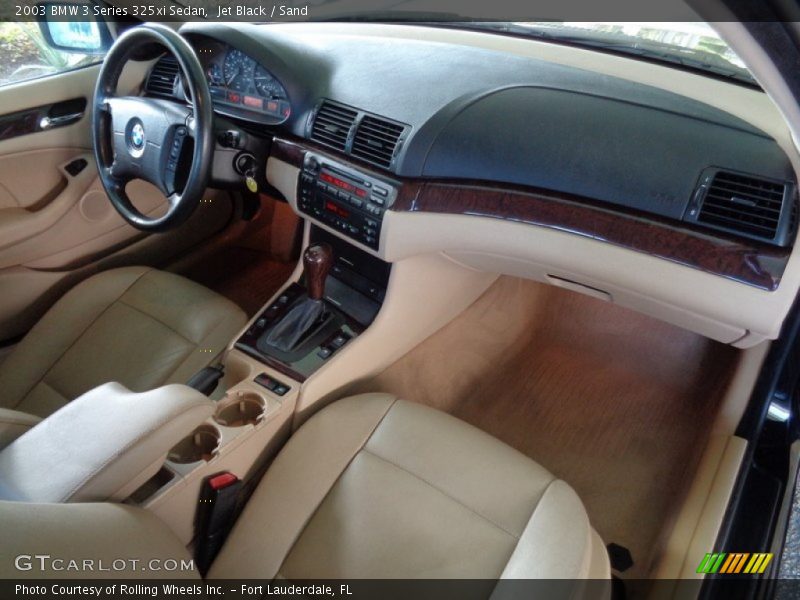 Jet Black / Sand 2003 BMW 3 Series 325xi Sedan