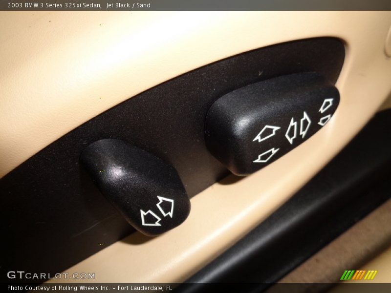 Jet Black / Sand 2003 BMW 3 Series 325xi Sedan
