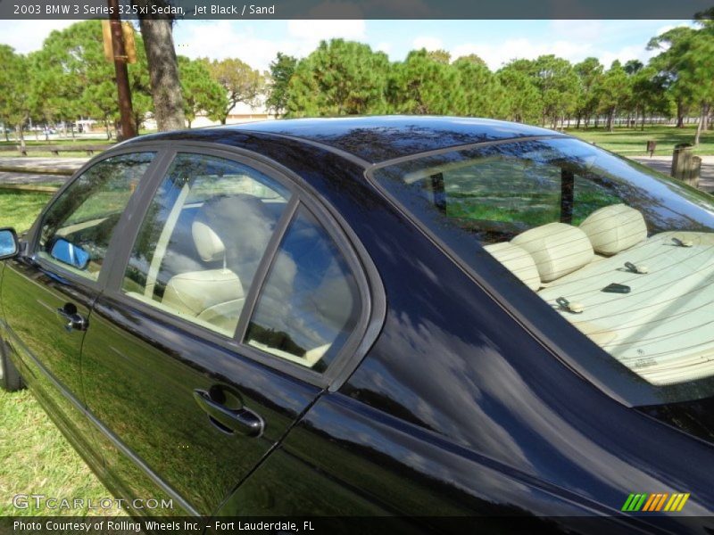 Jet Black / Sand 2003 BMW 3 Series 325xi Sedan