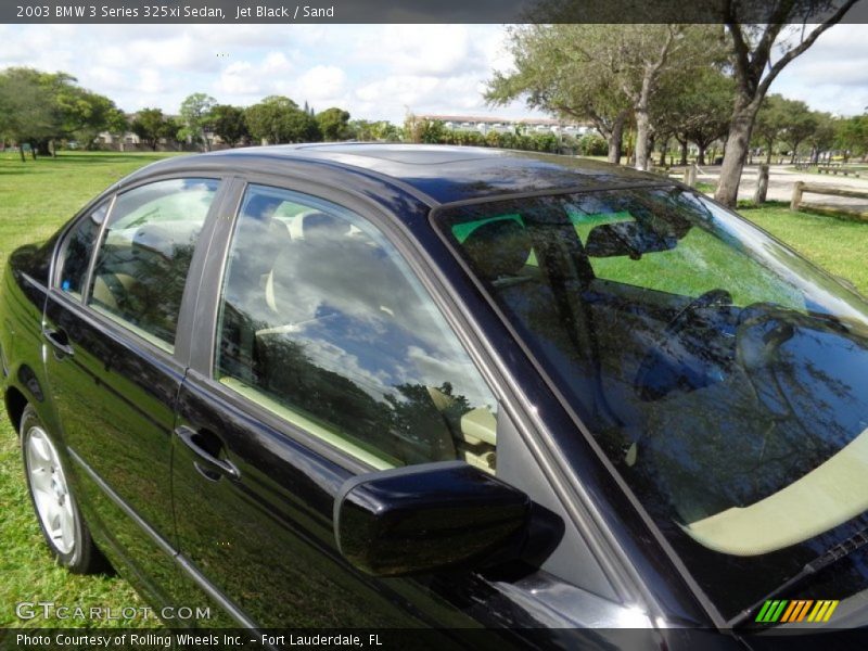 Jet Black / Sand 2003 BMW 3 Series 325xi Sedan