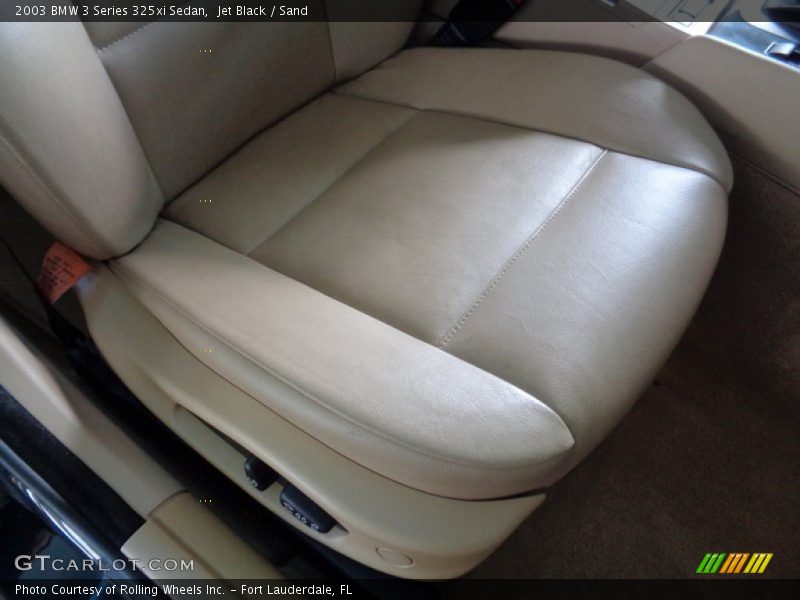 Jet Black / Sand 2003 BMW 3 Series 325xi Sedan