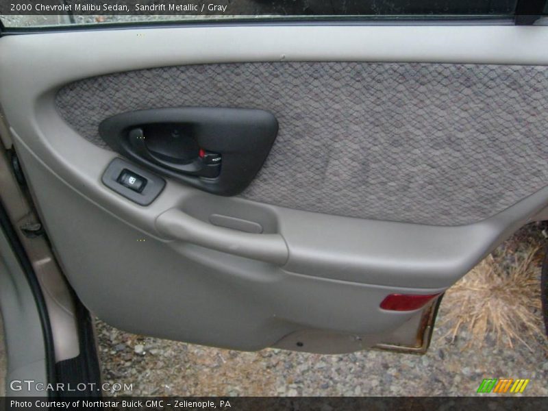Sandrift Metallic / Gray 2000 Chevrolet Malibu Sedan