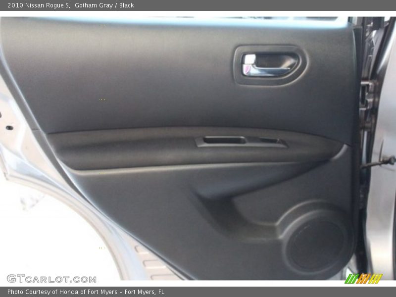Gotham Gray / Black 2010 Nissan Rogue S