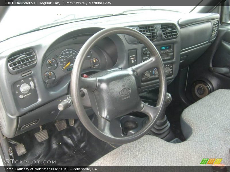 Summit White / Medium Gray 2001 Chevrolet S10 Regular Cab