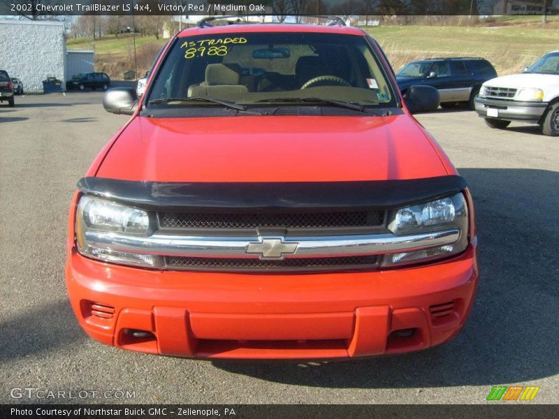 Victory Red / Medium Oak 2002 Chevrolet TrailBlazer LS 4x4