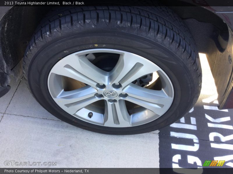 Black / Black 2013 Toyota Highlander Limited