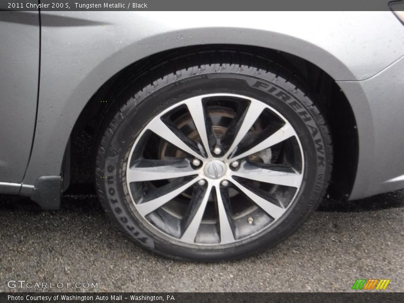 Tungsten Metallic / Black 2011 Chrysler 200 S