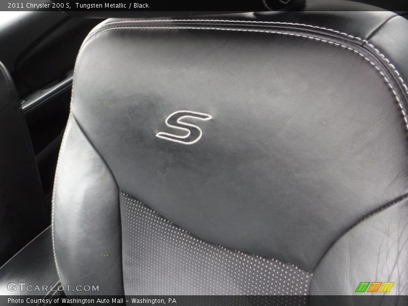 Tungsten Metallic / Black 2011 Chrysler 200 S