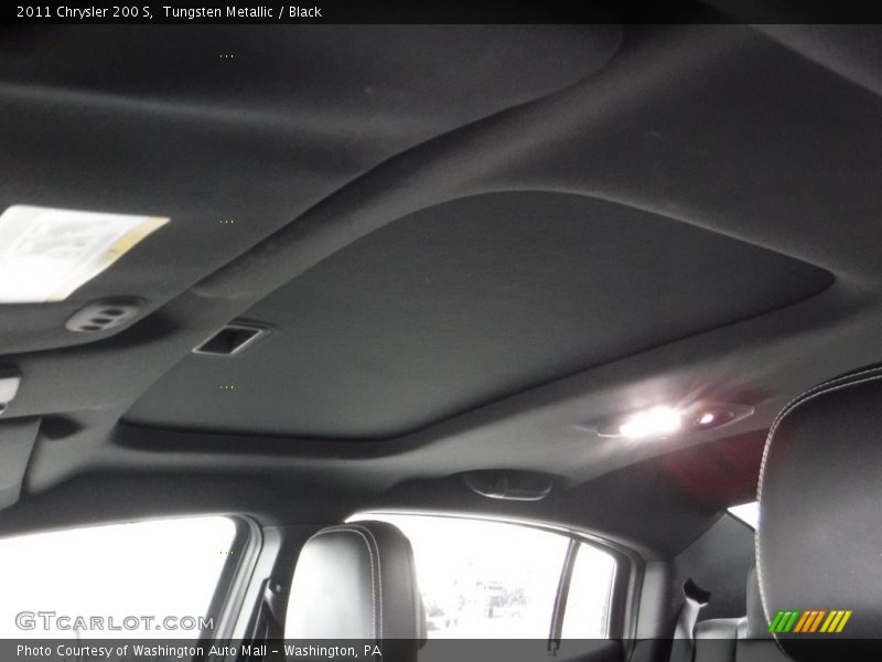 Tungsten Metallic / Black 2011 Chrysler 200 S