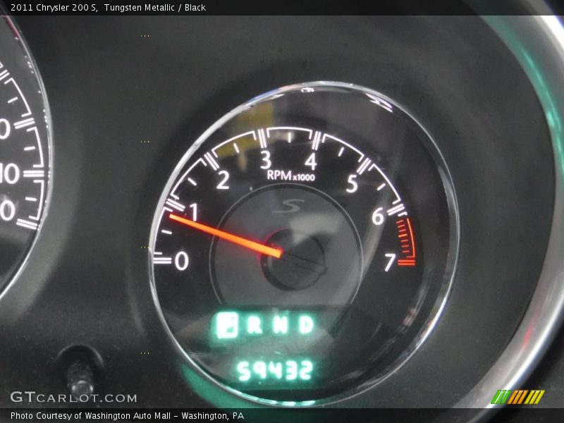 Tungsten Metallic / Black 2011 Chrysler 200 S