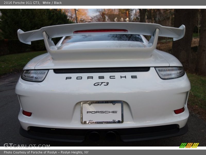 White / Black 2016 Porsche 911 GT3