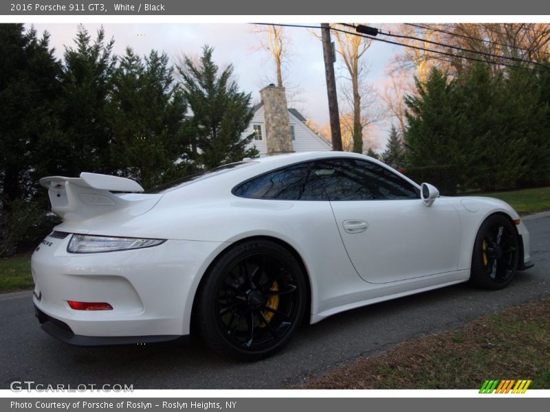 White / Black 2016 Porsche 911 GT3