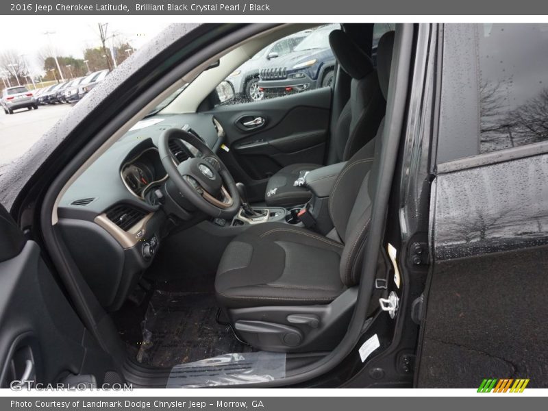 Brilliant Black Crystal Pearl / Black 2016 Jeep Cherokee Latitude