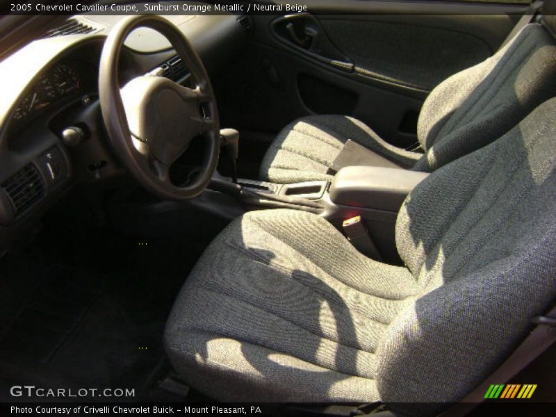 Sunburst Orange Metallic / Neutral Beige 2005 Chevrolet Cavalier Coupe