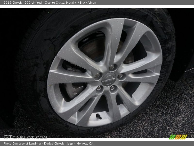 Granite Crystal Metallic / Black/Linen 2016 Chrysler 200 Limited
