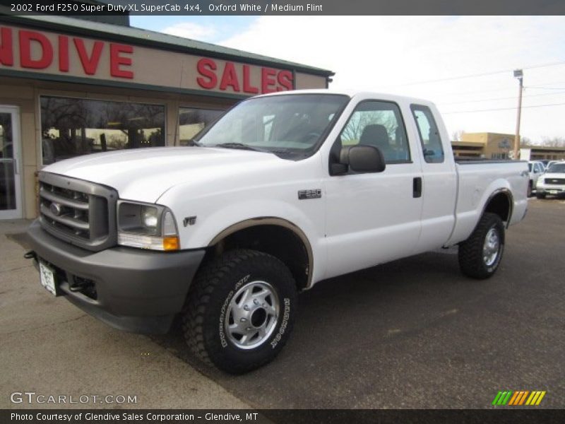Oxford White / Medium Flint 2002 Ford F250 Super Duty XL SuperCab 4x4
