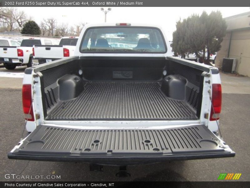 Oxford White / Medium Flint 2002 Ford F250 Super Duty XL SuperCab 4x4