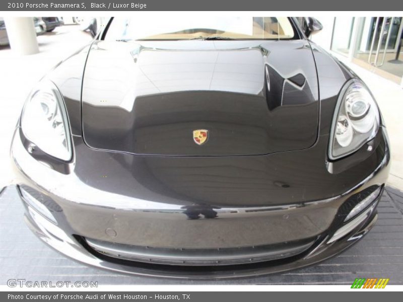 Black / Luxor Beige 2010 Porsche Panamera S