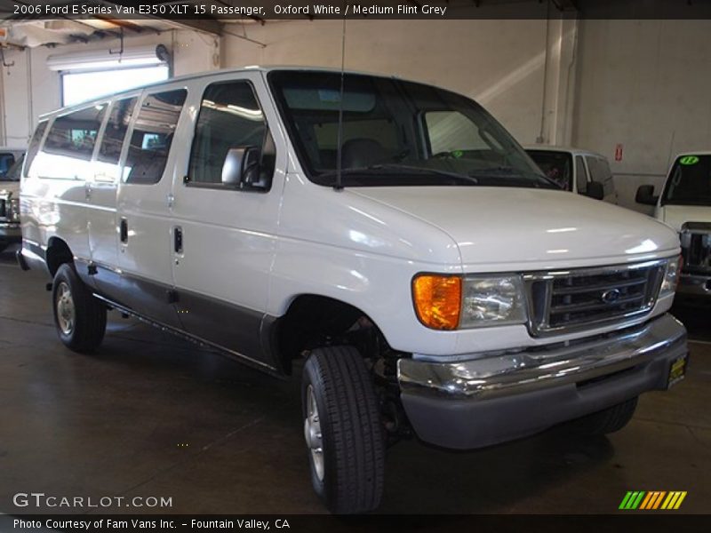 Oxford White / Medium Flint Grey 2006 Ford E Series Van E350 XLT 15 Passenger