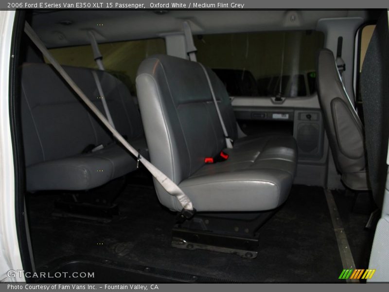 Oxford White / Medium Flint Grey 2006 Ford E Series Van E350 XLT 15 Passenger
