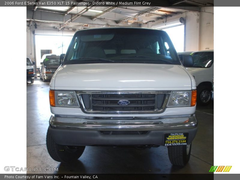 Oxford White / Medium Flint Grey 2006 Ford E Series Van E350 XLT 15 Passenger