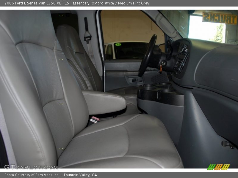 Oxford White / Medium Flint Grey 2006 Ford E Series Van E350 XLT 15 Passenger