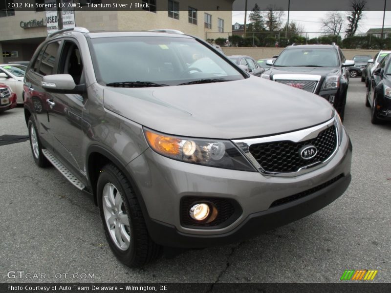 Front 3/4 View of 2012 Sorento LX AWD