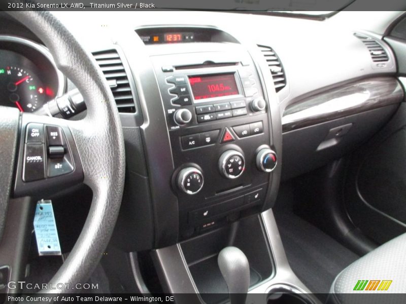 Titanium Silver / Black 2012 Kia Sorento LX AWD