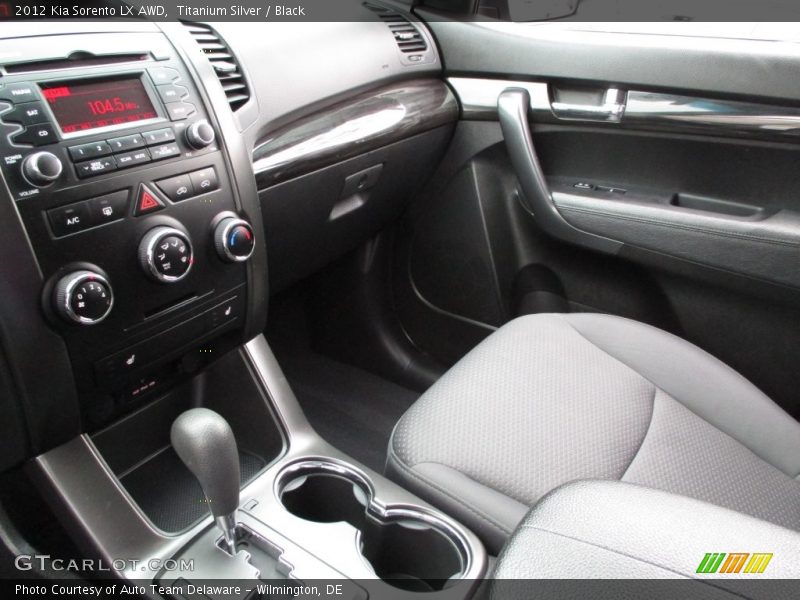 Titanium Silver / Black 2012 Kia Sorento LX AWD
