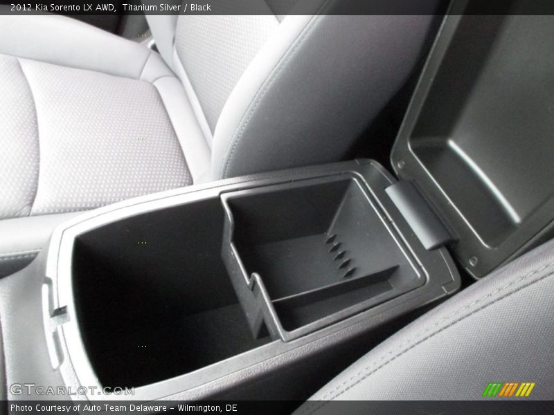 Titanium Silver / Black 2012 Kia Sorento LX AWD