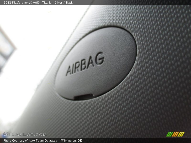 Titanium Silver / Black 2012 Kia Sorento LX AWD