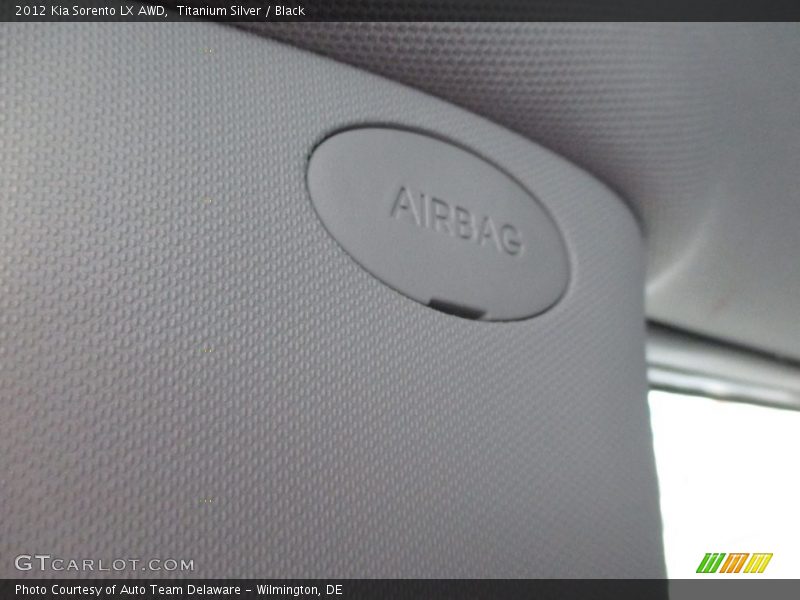 Titanium Silver / Black 2012 Kia Sorento LX AWD