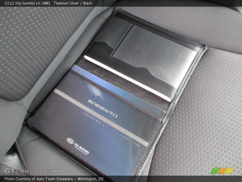 Titanium Silver / Black 2012 Kia Sorento LX AWD