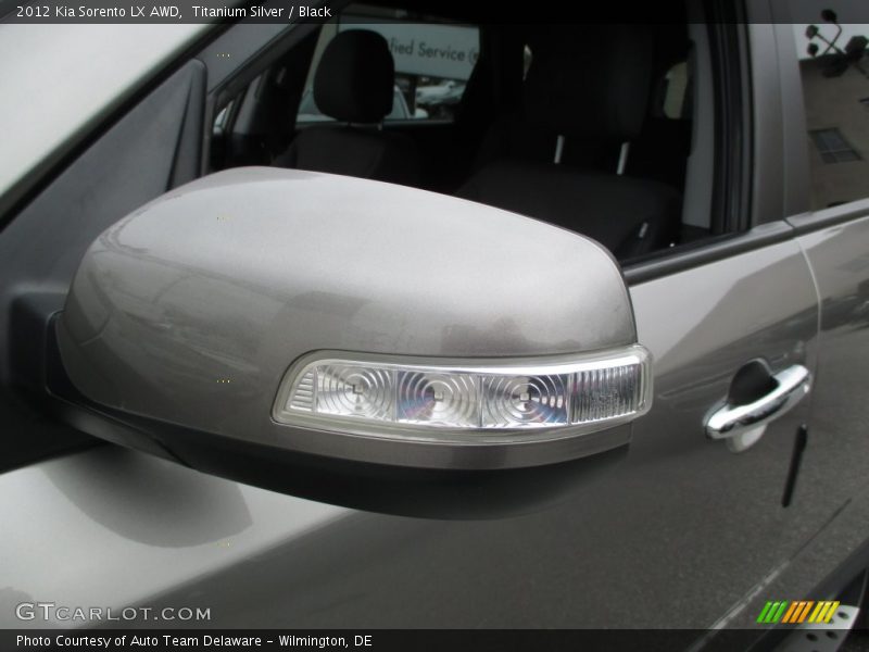 Titanium Silver / Black 2012 Kia Sorento LX AWD