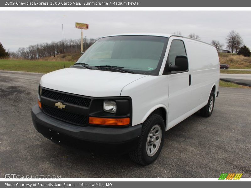 Summit White / Medium Pewter 2009 Chevrolet Express 1500 Cargo Van