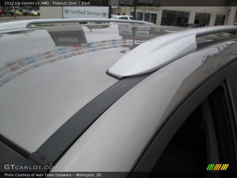 Titanium Silver / Black 2012 Kia Sorento LX AWD