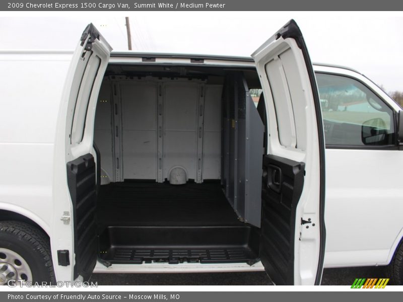 Summit White / Medium Pewter 2009 Chevrolet Express 1500 Cargo Van