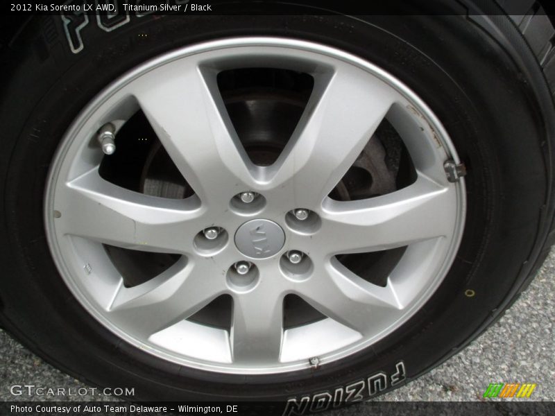 Titanium Silver / Black 2012 Kia Sorento LX AWD