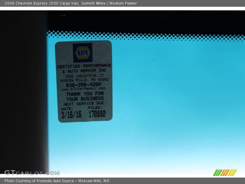 Summit White / Medium Pewter 2009 Chevrolet Express 1500 Cargo Van