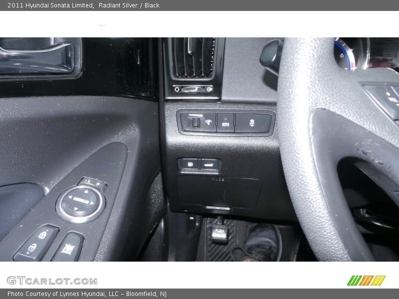 Radiant Silver / Black 2011 Hyundai Sonata Limited