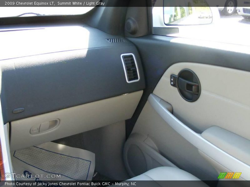 Summit White / Light Gray 2009 Chevrolet Equinox LT