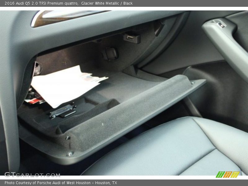 Glacier White Metallic / Black 2016 Audi Q5 2.0 TFSI Premium quattro