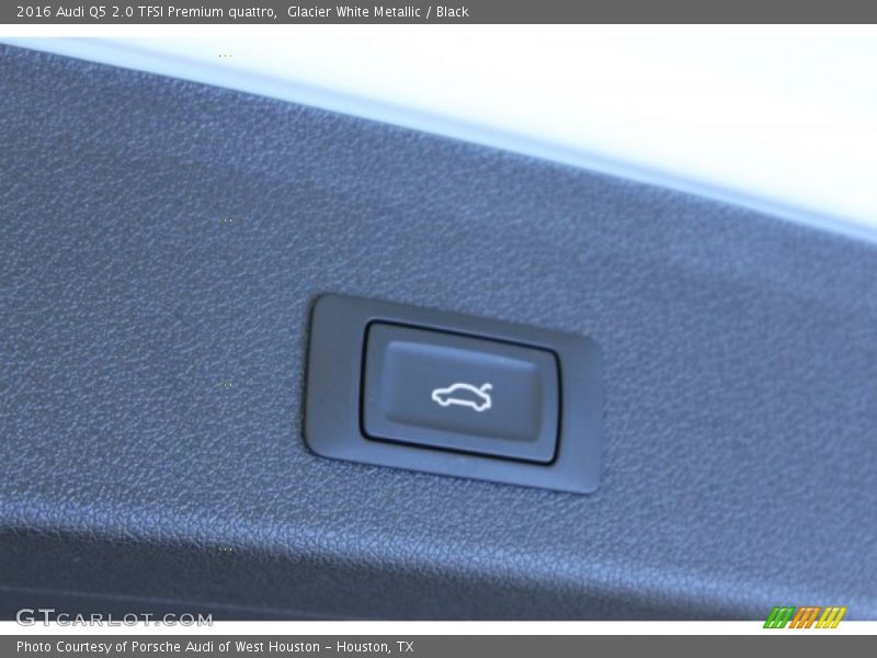 Glacier White Metallic / Black 2016 Audi Q5 2.0 TFSI Premium quattro