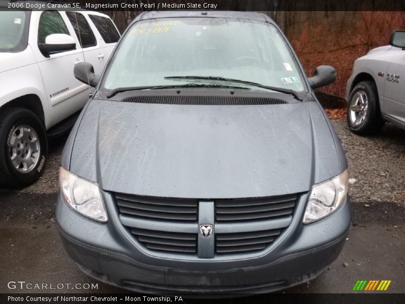 Magnesium Green Pearl / Medium Slate Gray 2006 Dodge Caravan SE