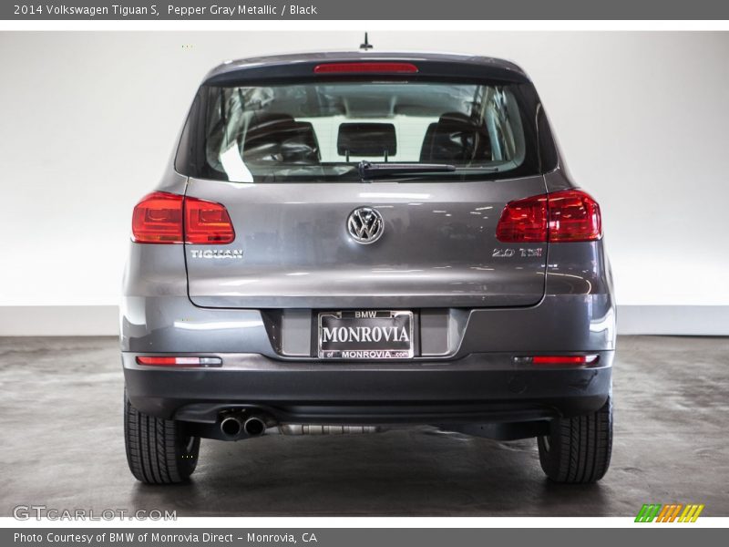 Pepper Gray Metallic / Black 2014 Volkswagen Tiguan S