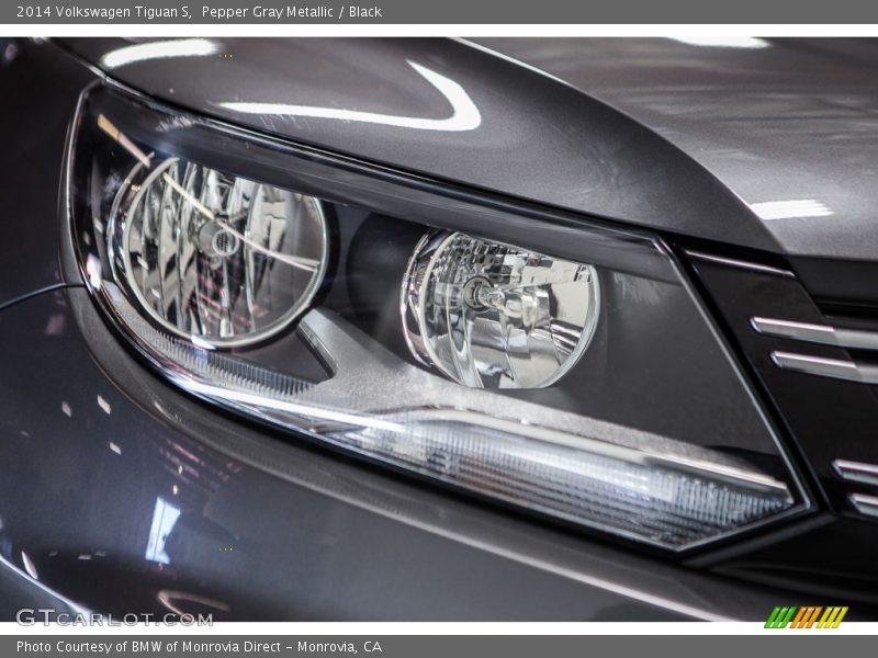 Pepper Gray Metallic / Black 2014 Volkswagen Tiguan S