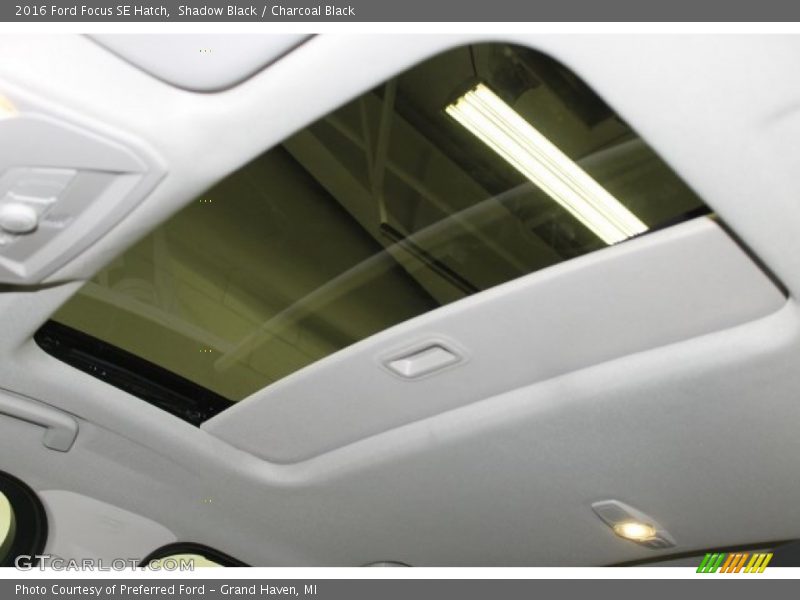Shadow Black / Charcoal Black 2016 Ford Focus SE Hatch