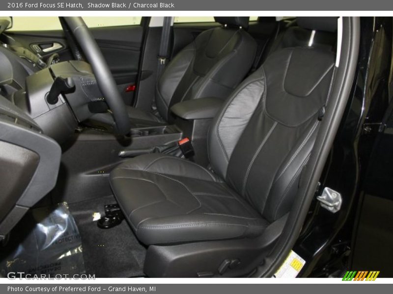 Shadow Black / Charcoal Black 2016 Ford Focus SE Hatch